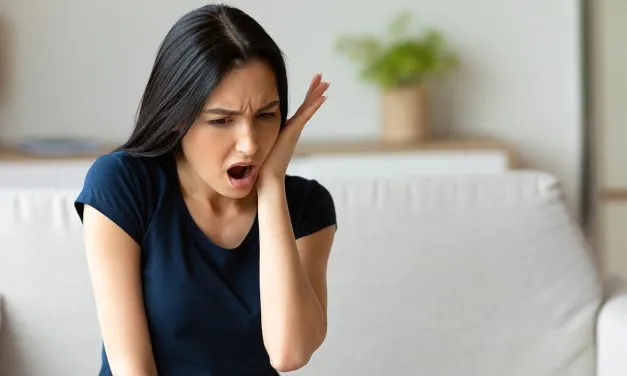 The Hidden Dangers of Broken or Cracked Teeth